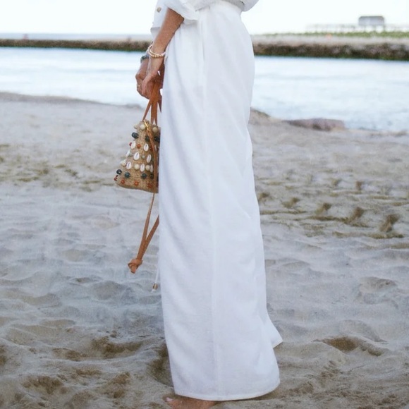 Timeless & classy essential button down & wide leg pants. Worn for 1 hour only. - Picture 4 of 9